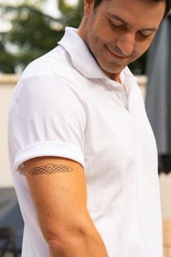 Bijou de peau Singulier